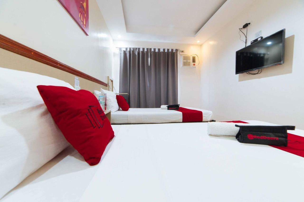 Reddoorz Plus Near Sm Lanang Davao Exterior photo